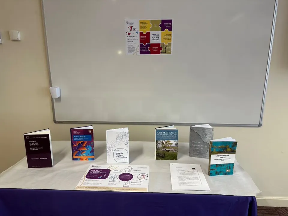 This is the image alt text