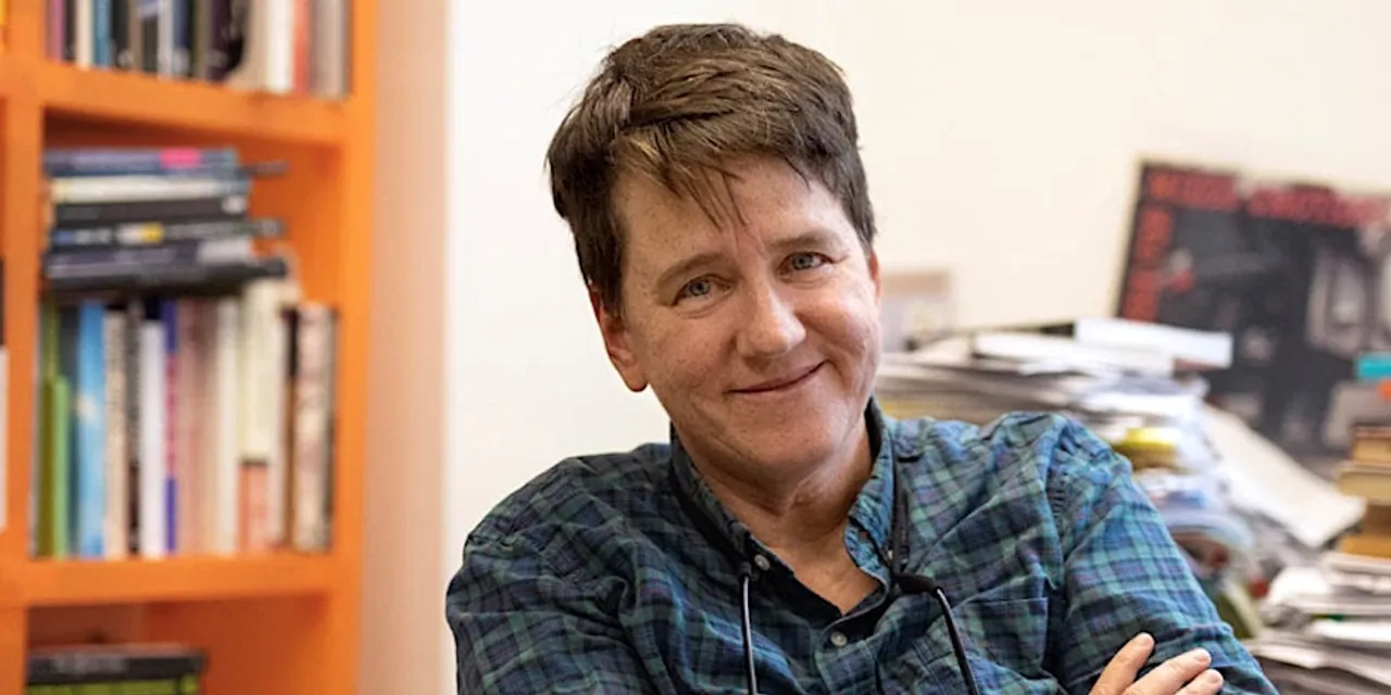 This is the image alt text