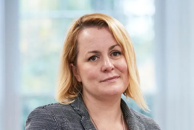 Angela Woods 330x185