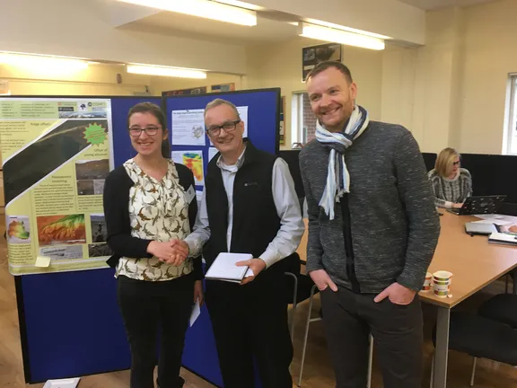 Katy Burrows who won best first year talk at the COMET student meeting