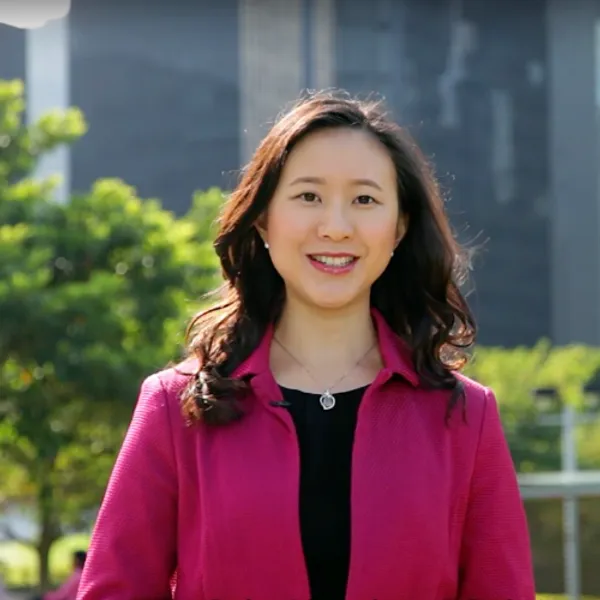 Alumna Elizabeth Fung