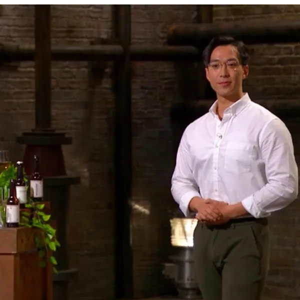 Alumnus Mark Wong on Dragons' Den