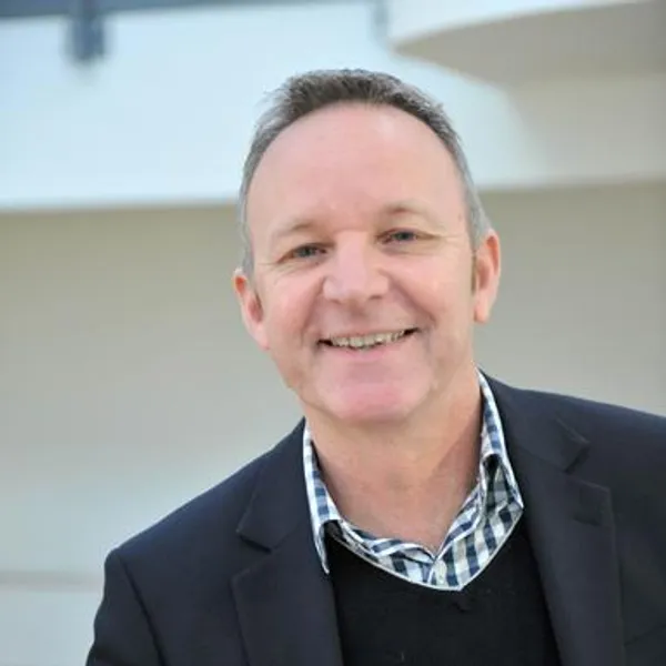 Headshot of Professor Graeme Currie