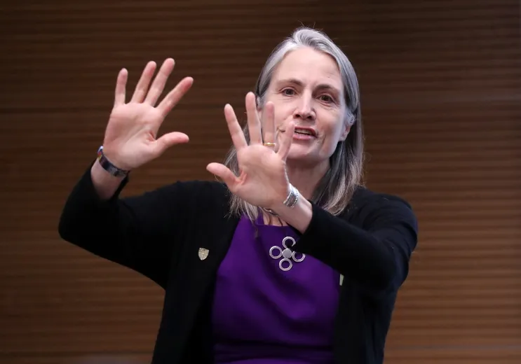 Dr Fiona Hill speaking in front of an audience